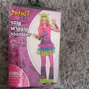 GIRL'S COSTUME!!